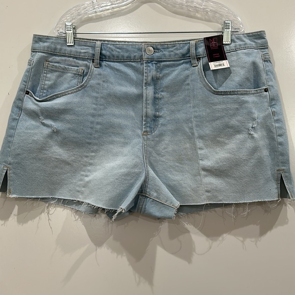 No Boundaries Pants - Final Sale 🔥No More Low Offers No Boundaries Juniors Seamed Denim Shorts Size 21